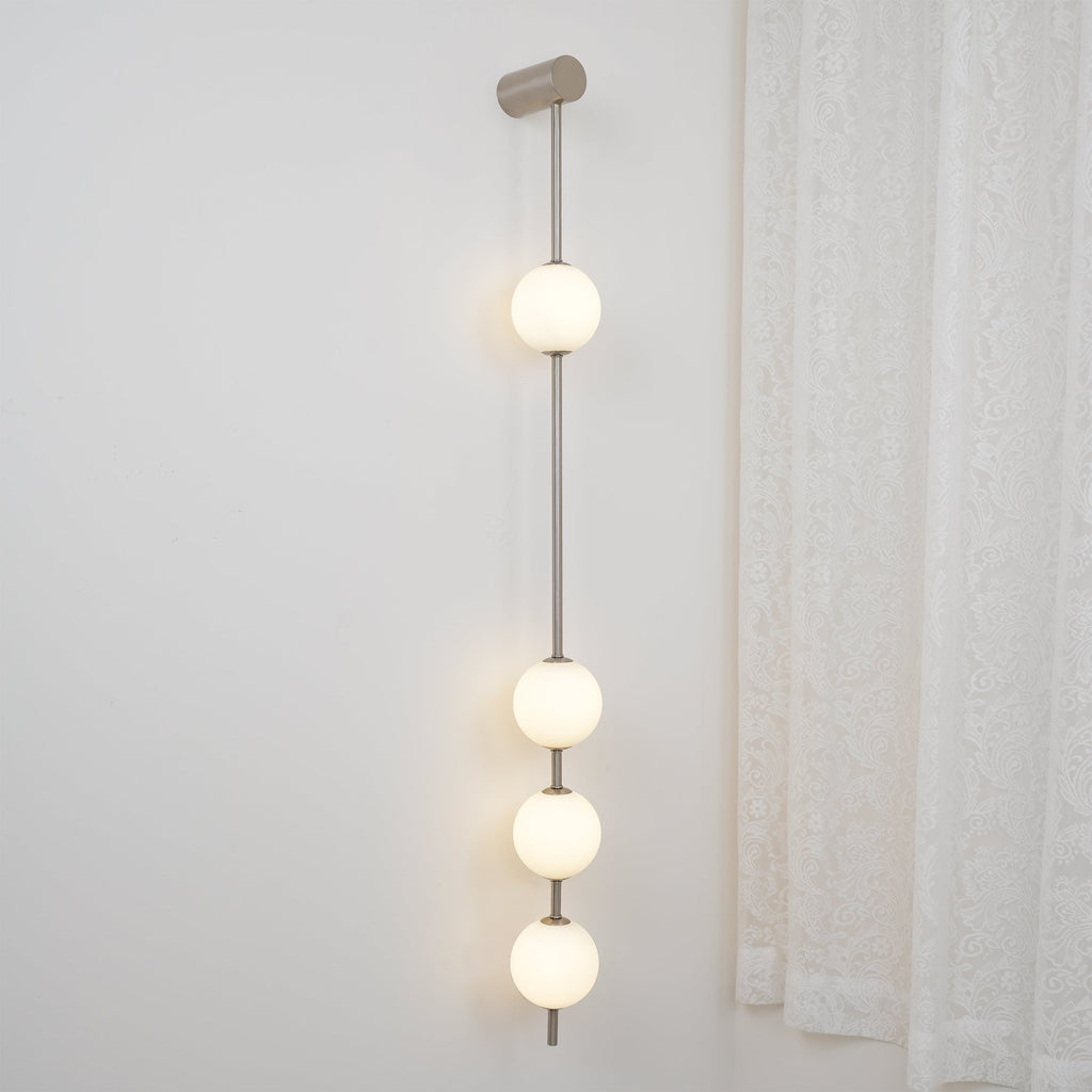 Vertical Balls Wall Lamp