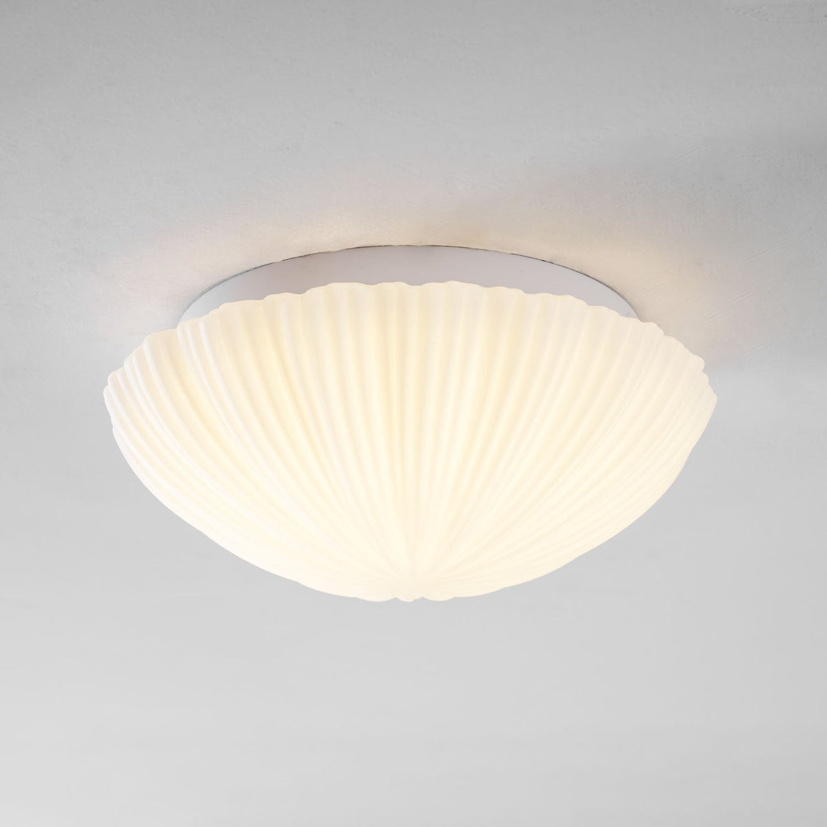 Devan Seashell Ceiling Lamp