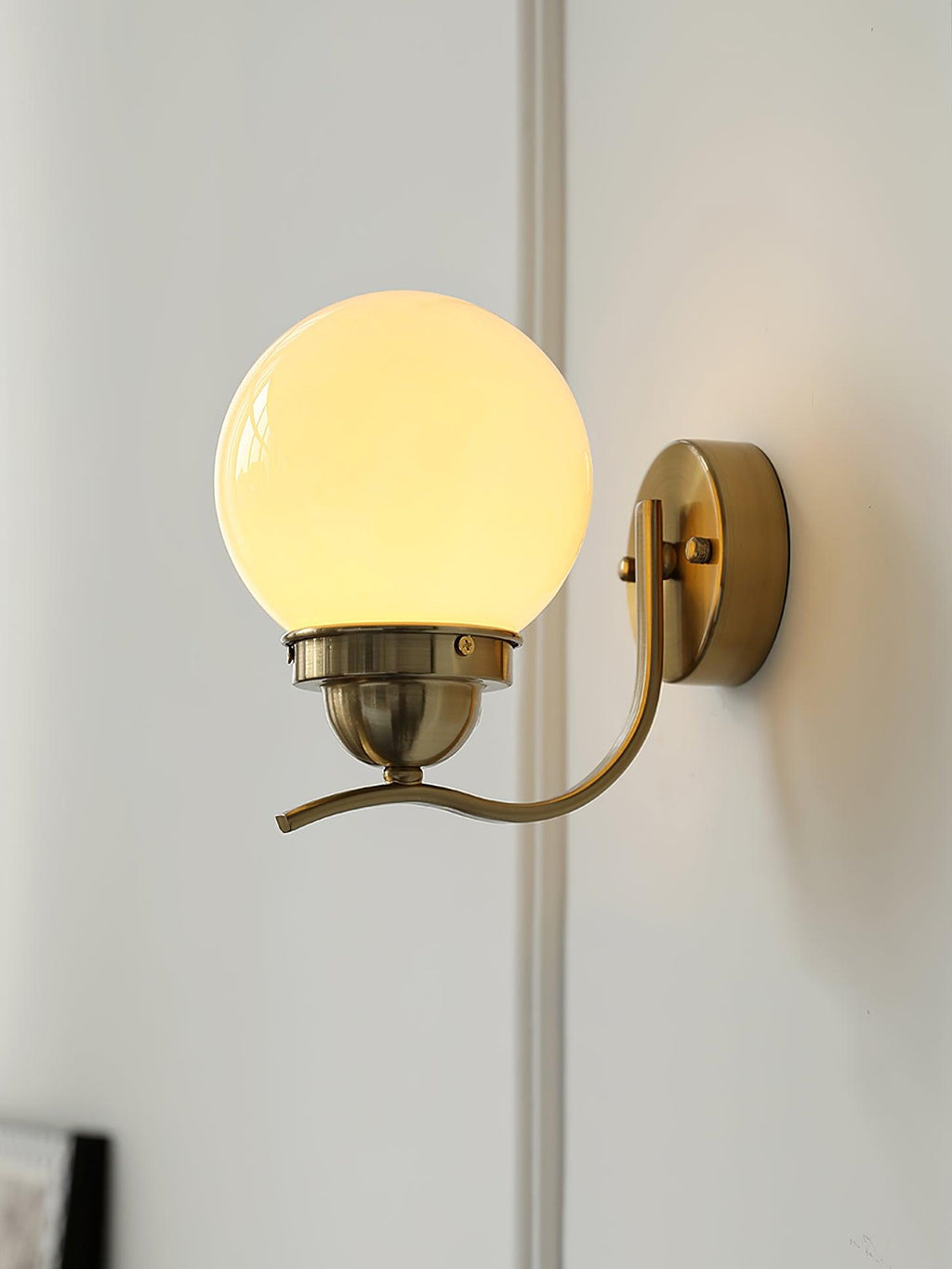 Ryttenberg Wall Lamp