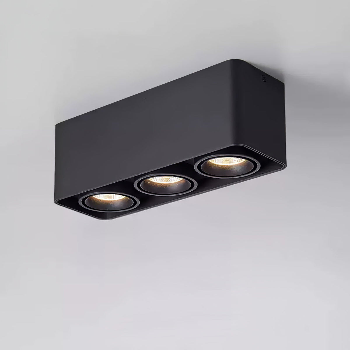 Giyan Surface Spotlight