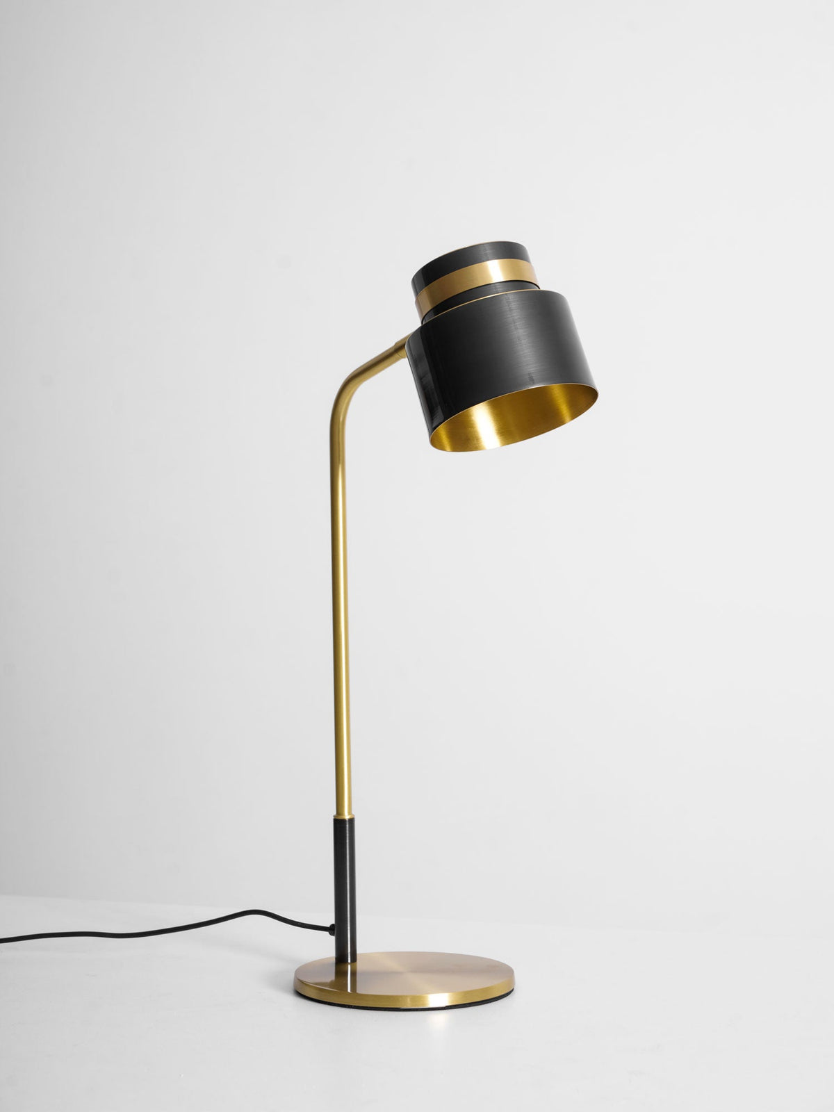 Ari Scandustrial Table Lamp