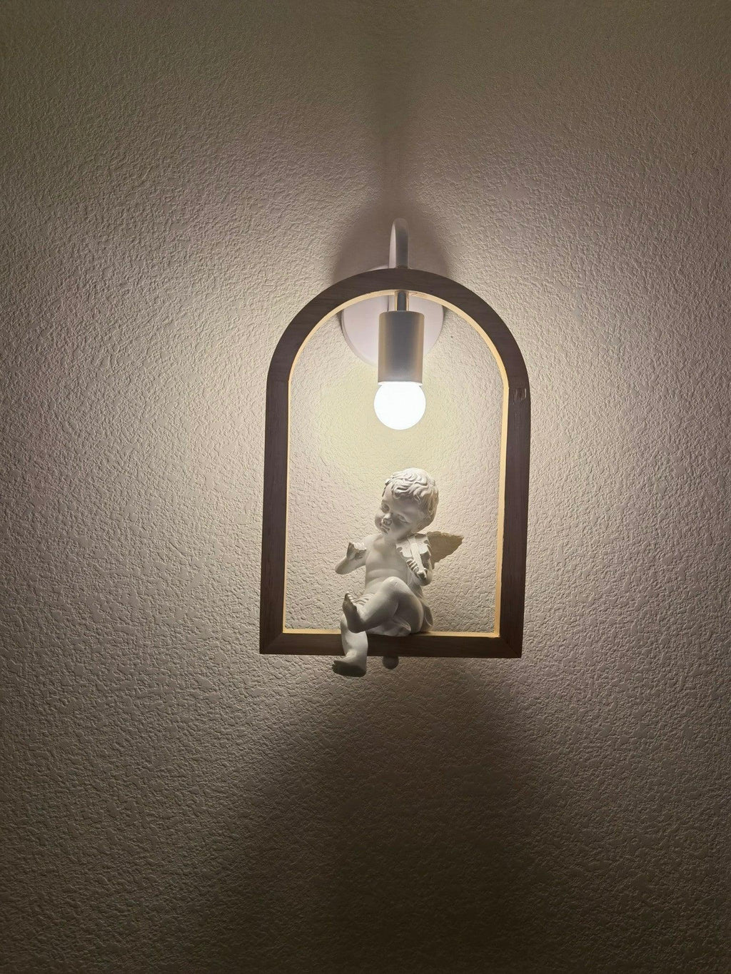 Wood Bird Resin Wall Light