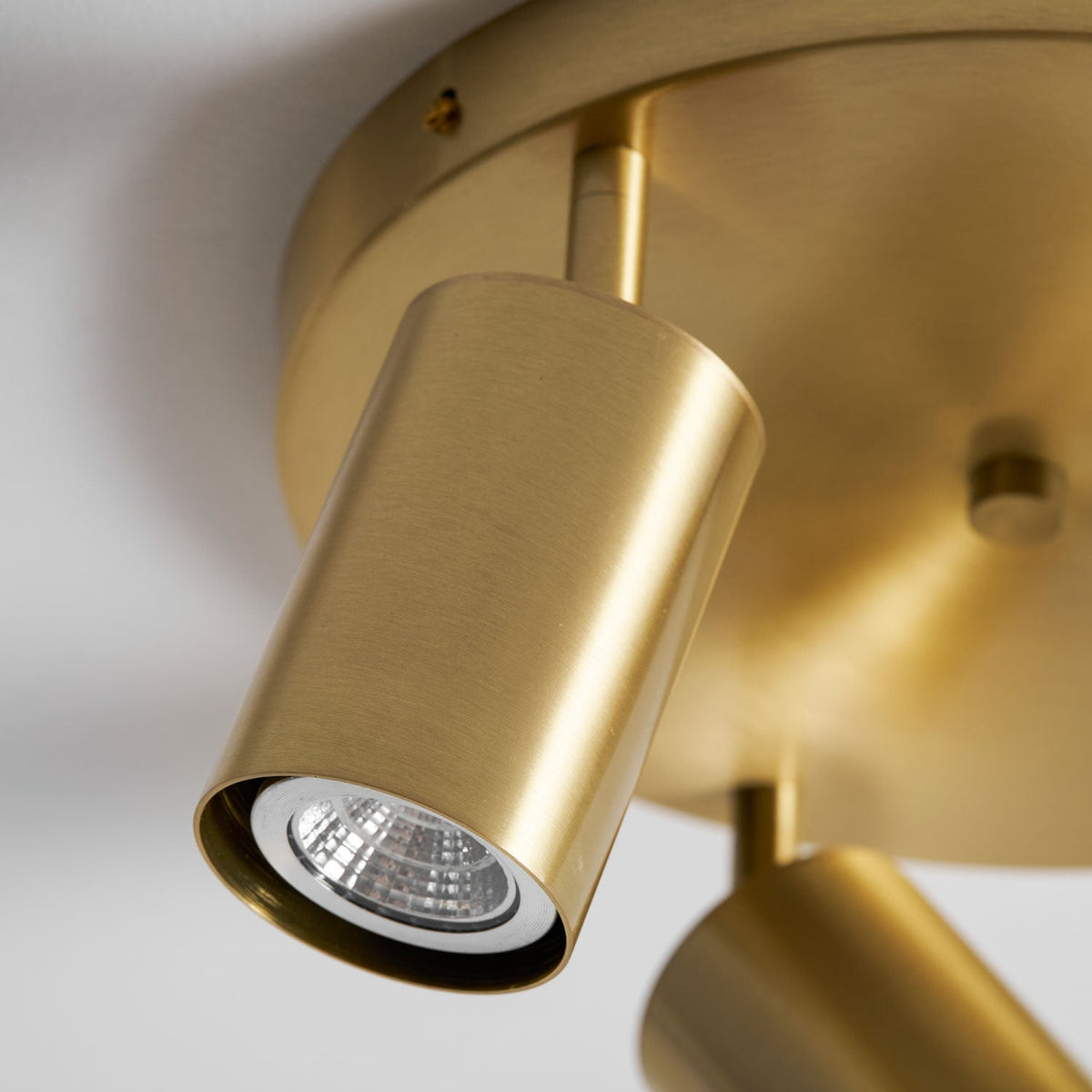 Hugo Hotspot Ceiling Light