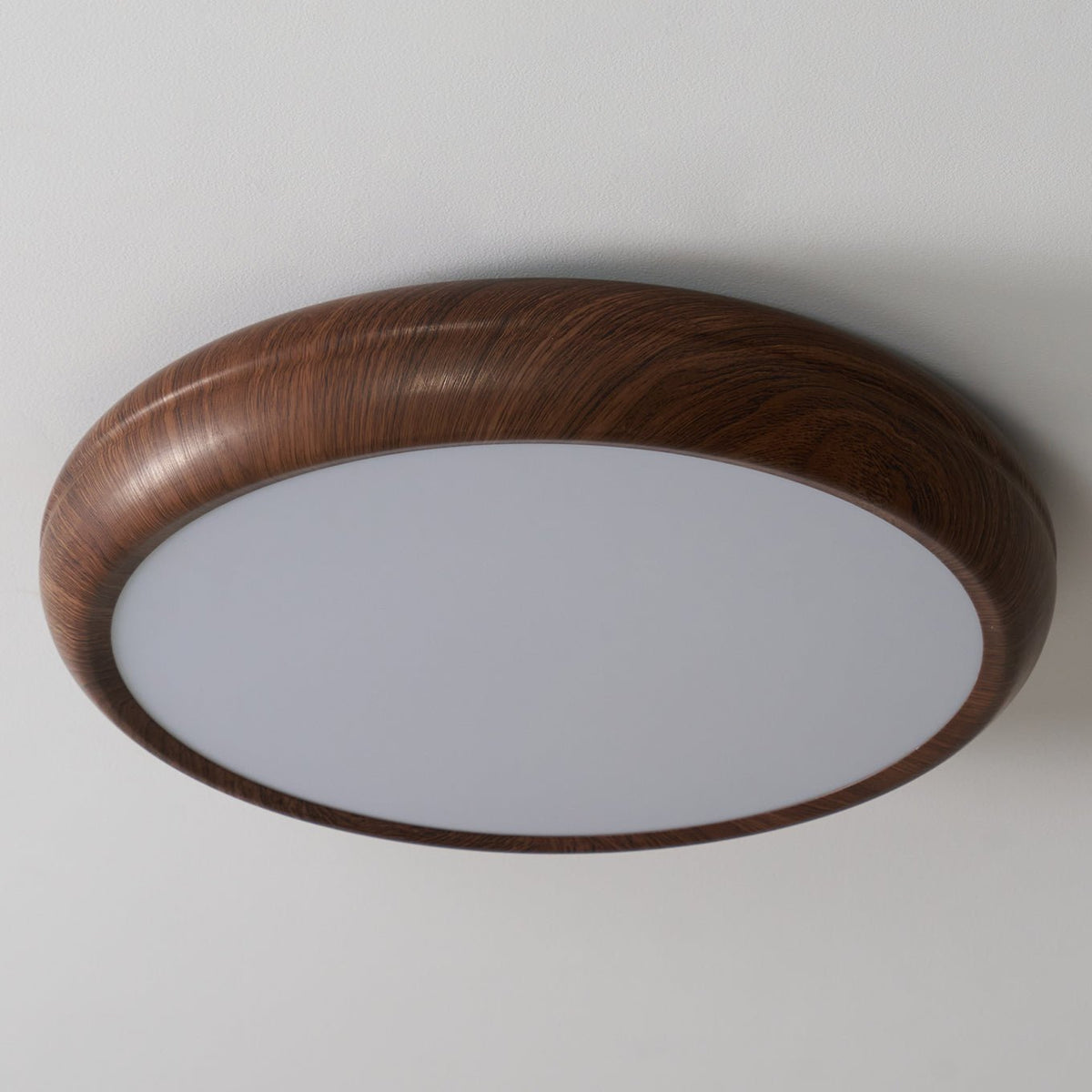 Wood Grain Round Ceiling Lamp