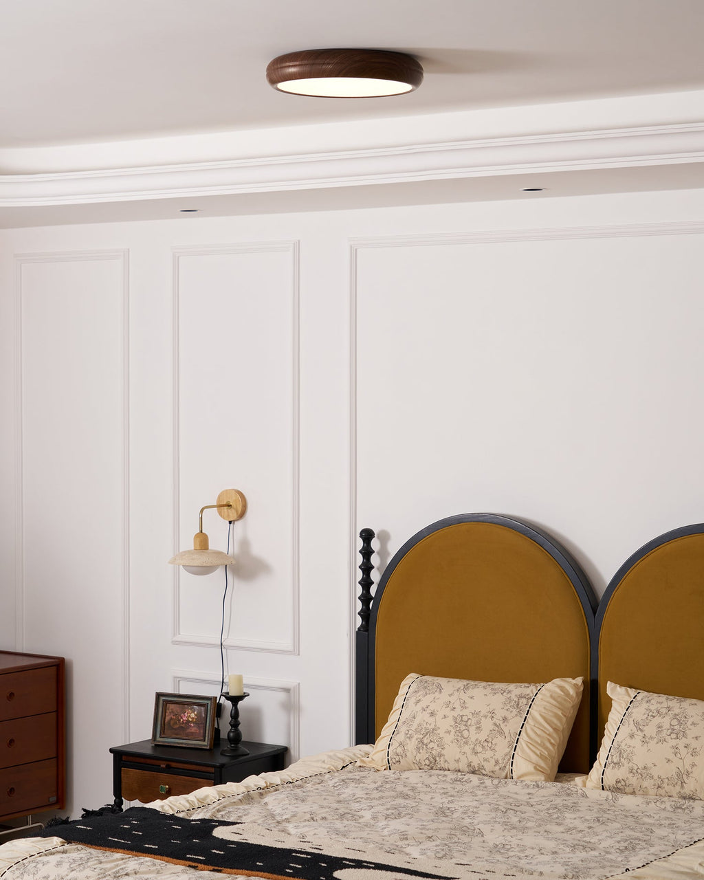 Wood Grain Round Ceiling Lamp