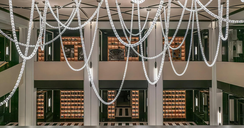 Gabriel Infinity Loop LED Chandelier