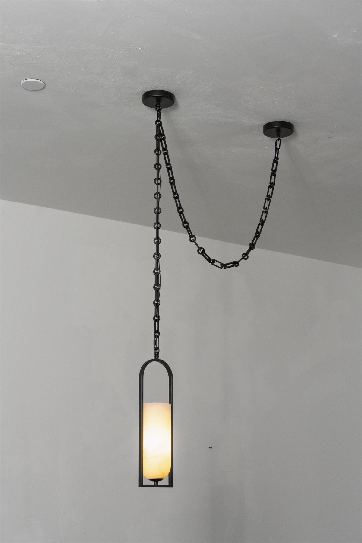 Cascading Chain Lantern Chandelier