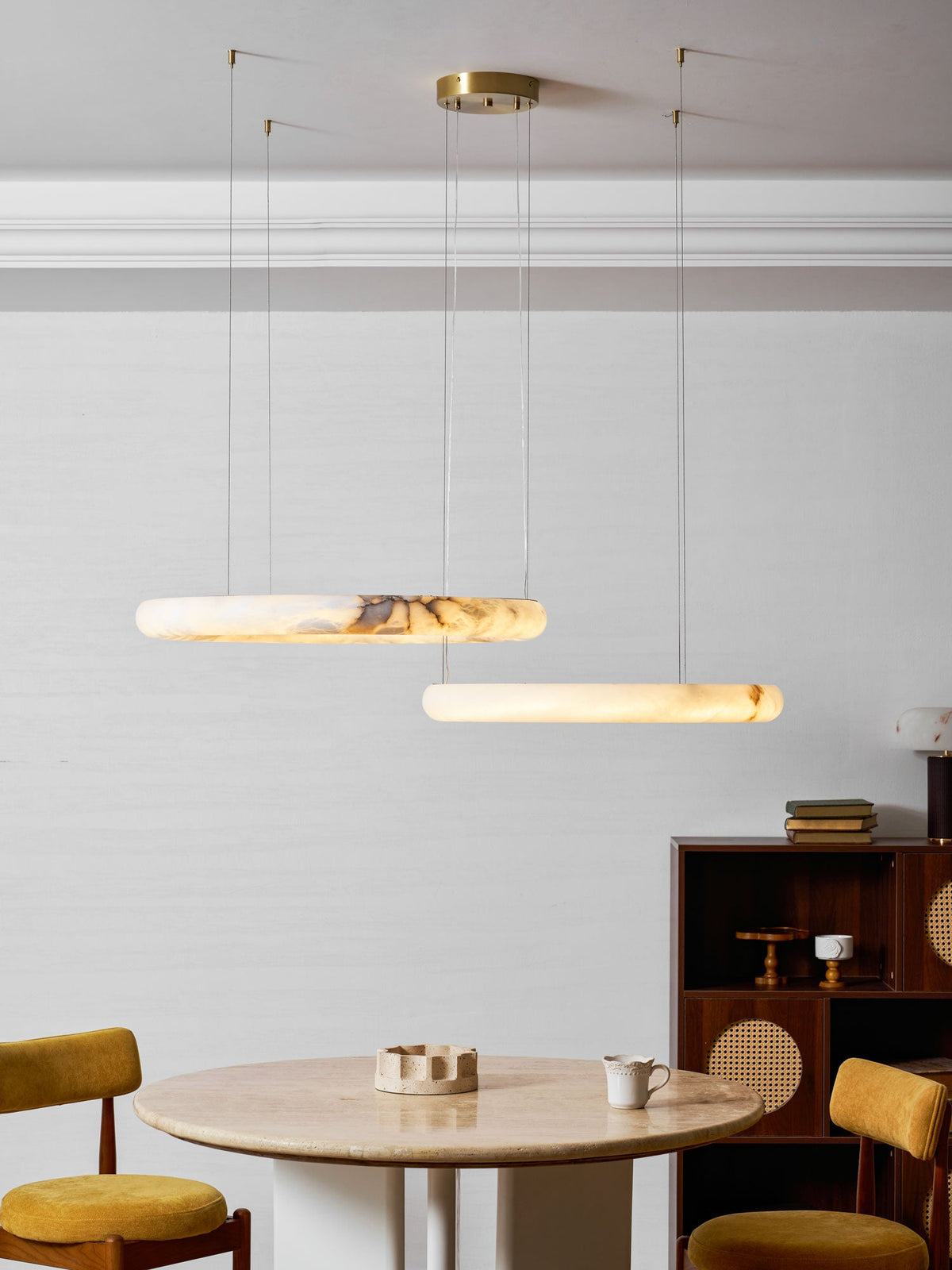 Halo di Pietra Alabaster Chandelier