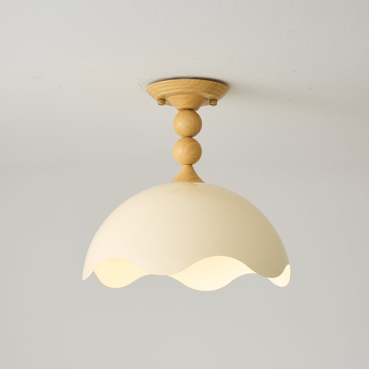 Liora Scallop Ceiling Light