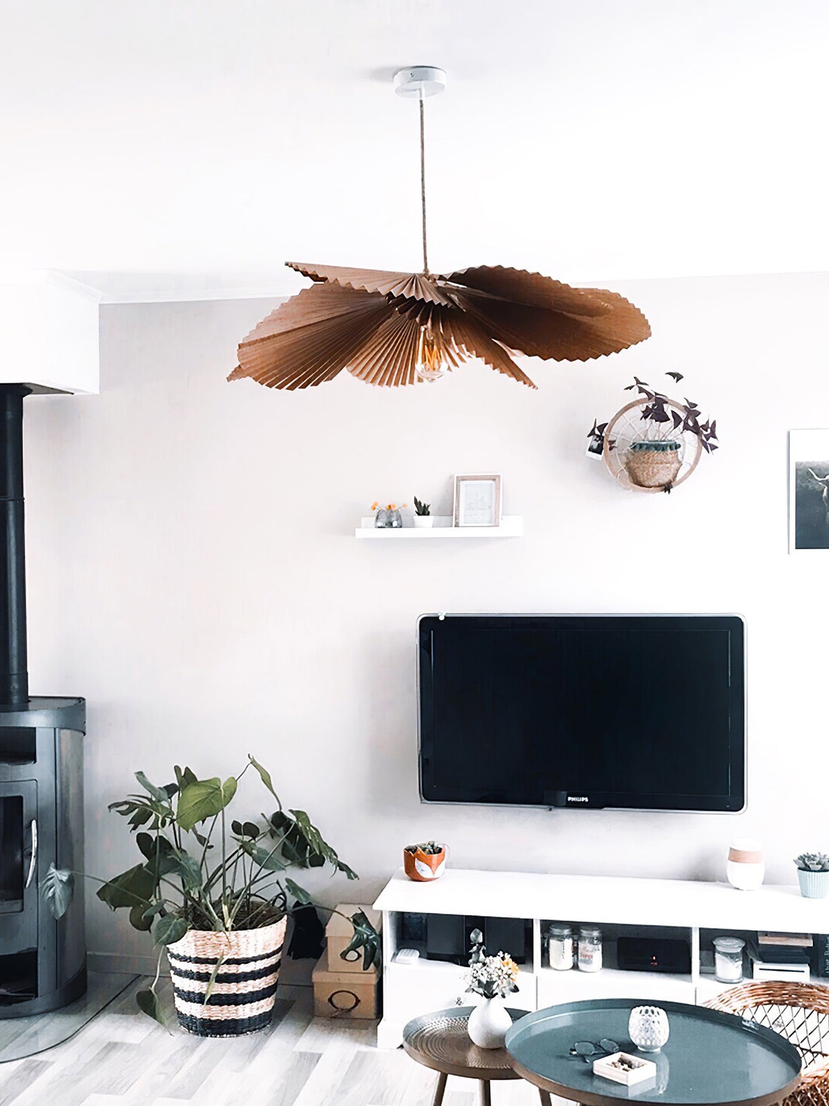 Folded Leaf Lotus Pendant Lamp
