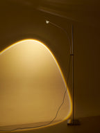Metal Body Graceful Floor Lamp