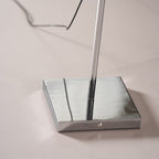 Metal Body Graceful Floor Lamp