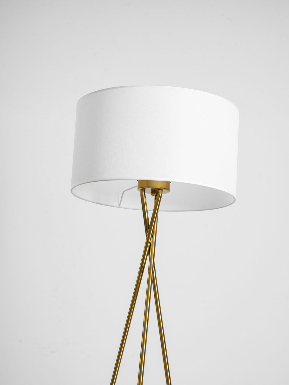Tripod Grace Floor Lamp