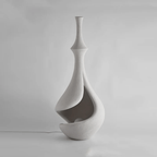 White Sere Vase Floor Lamp
