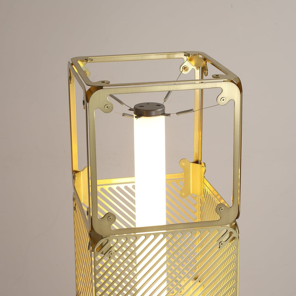 Hyperqube Floor Lamp