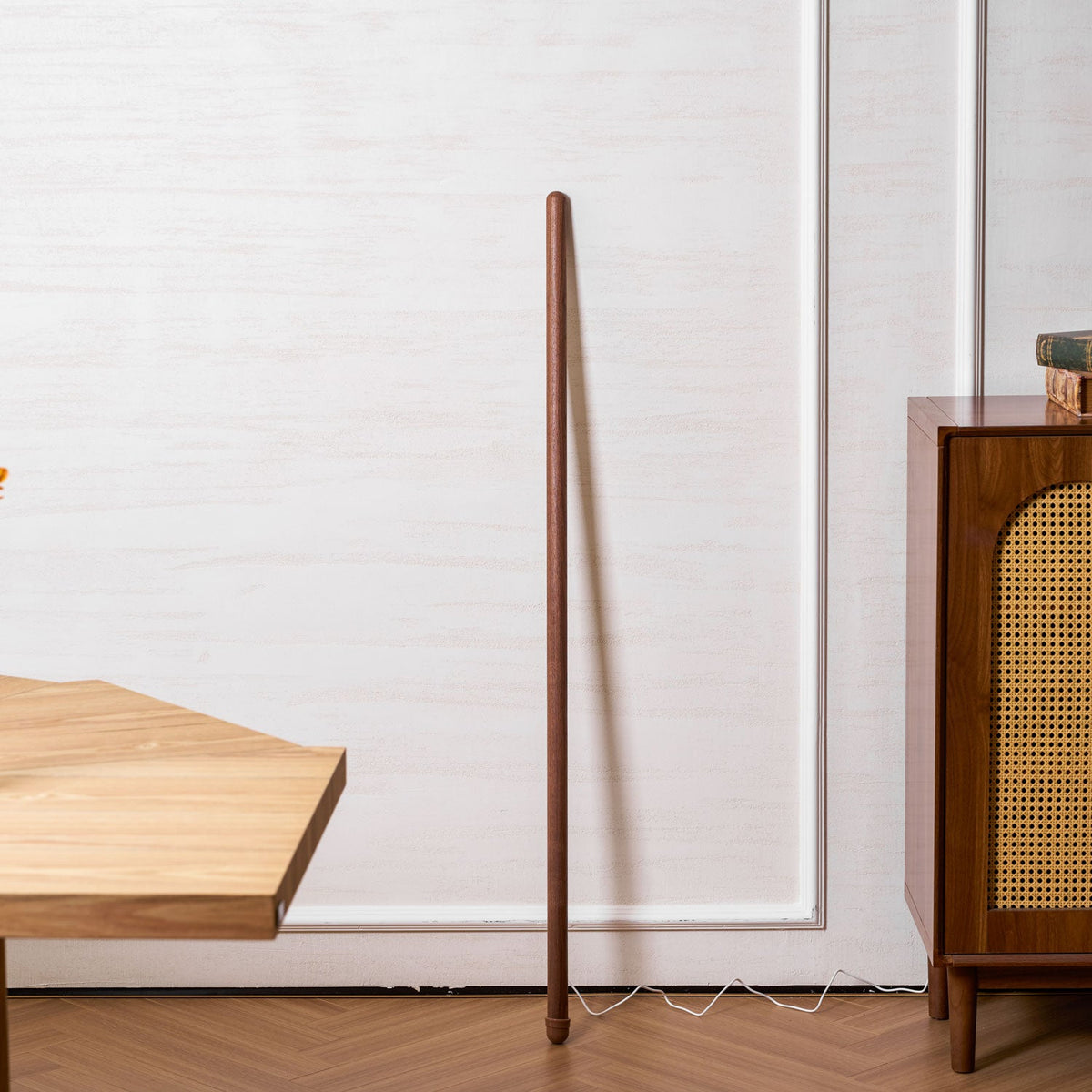 Line Assist Ambience Floor Lamp