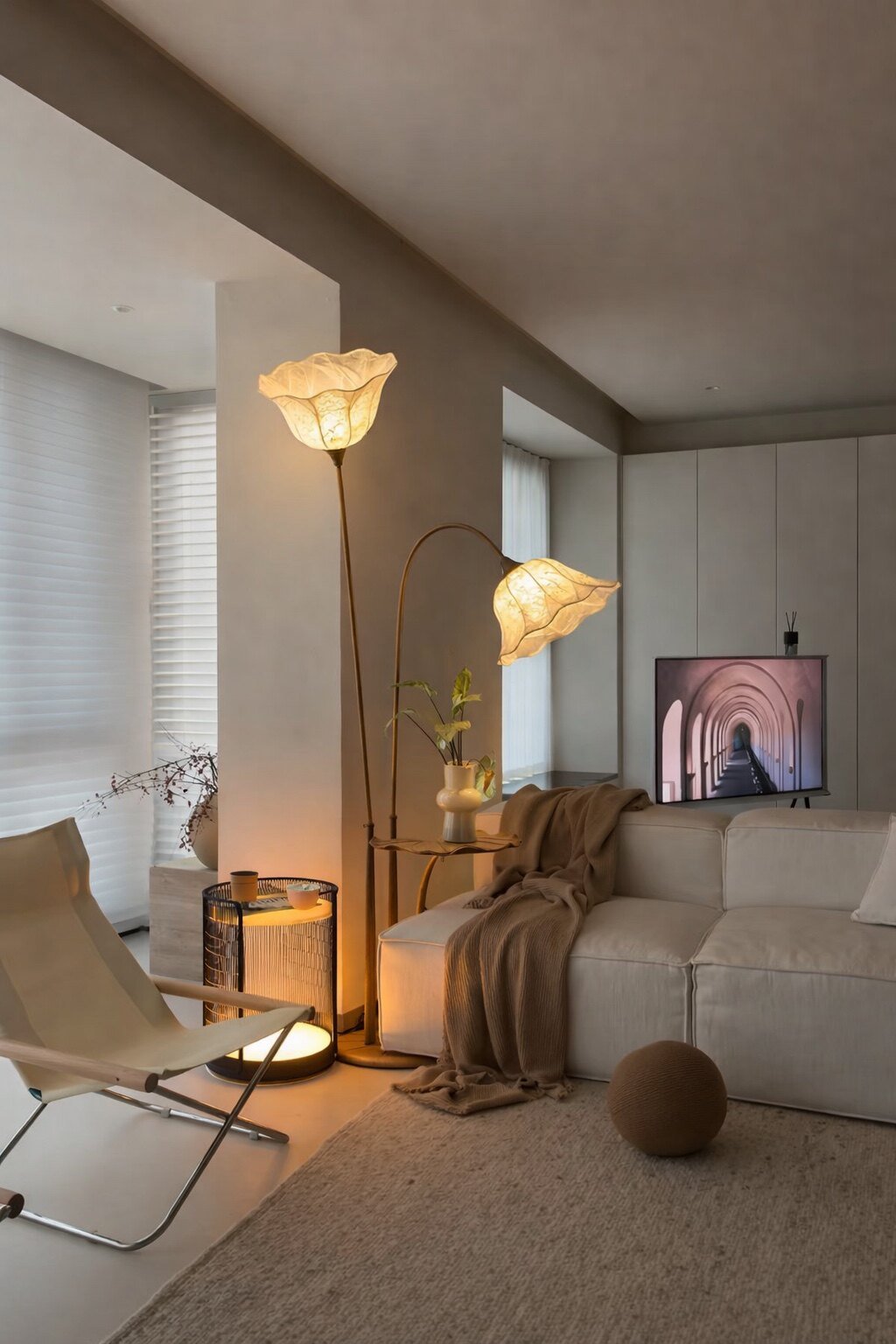 Lotus Bloom Floor Lamp
