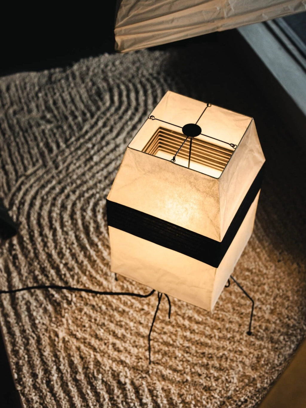 Kumo Paper Shade Table & Floor Lamp