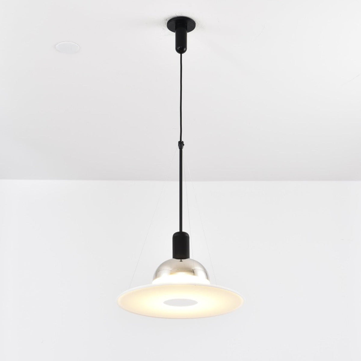 Flying Saucer Pendant Light