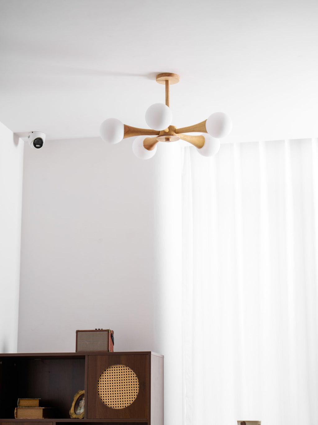 Wooden Nera Chandelier