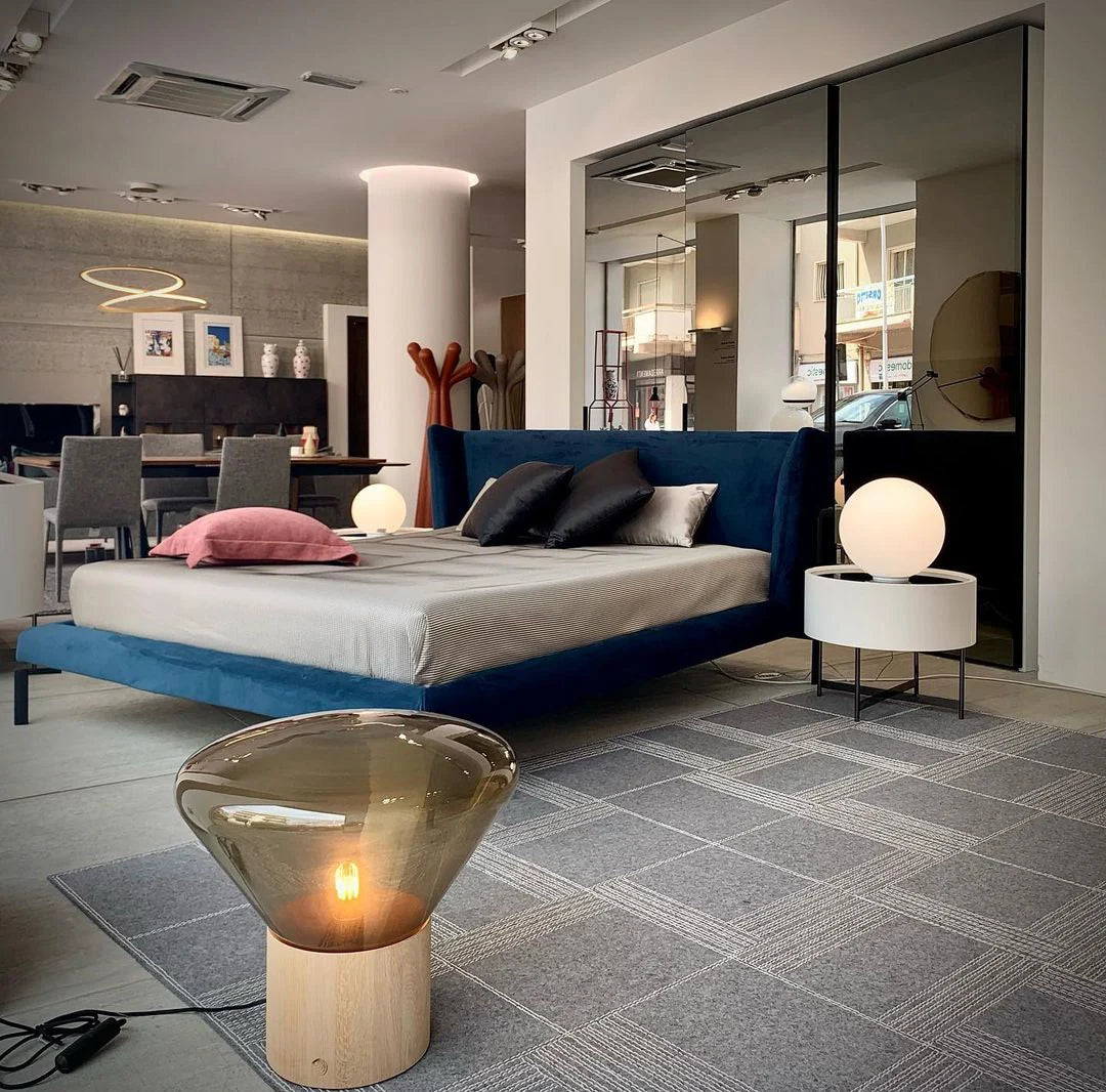 Bois Table Lamp