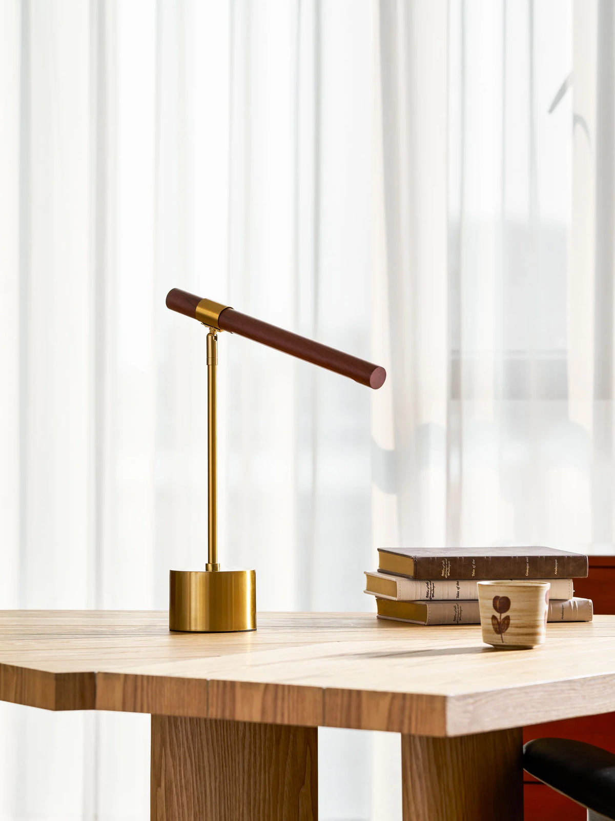 Linear Table Lamp