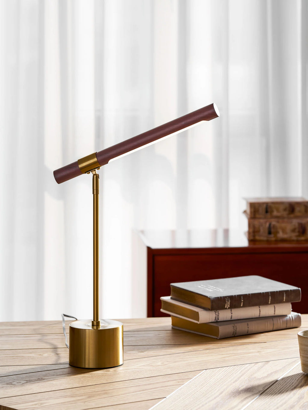 Linear Table Lamp
