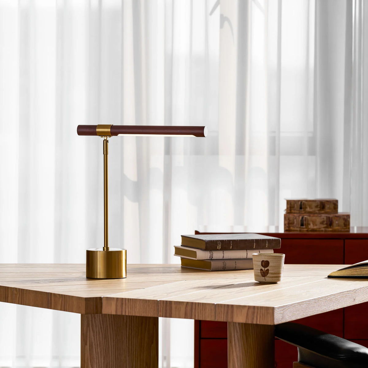 Linear Table Lamp