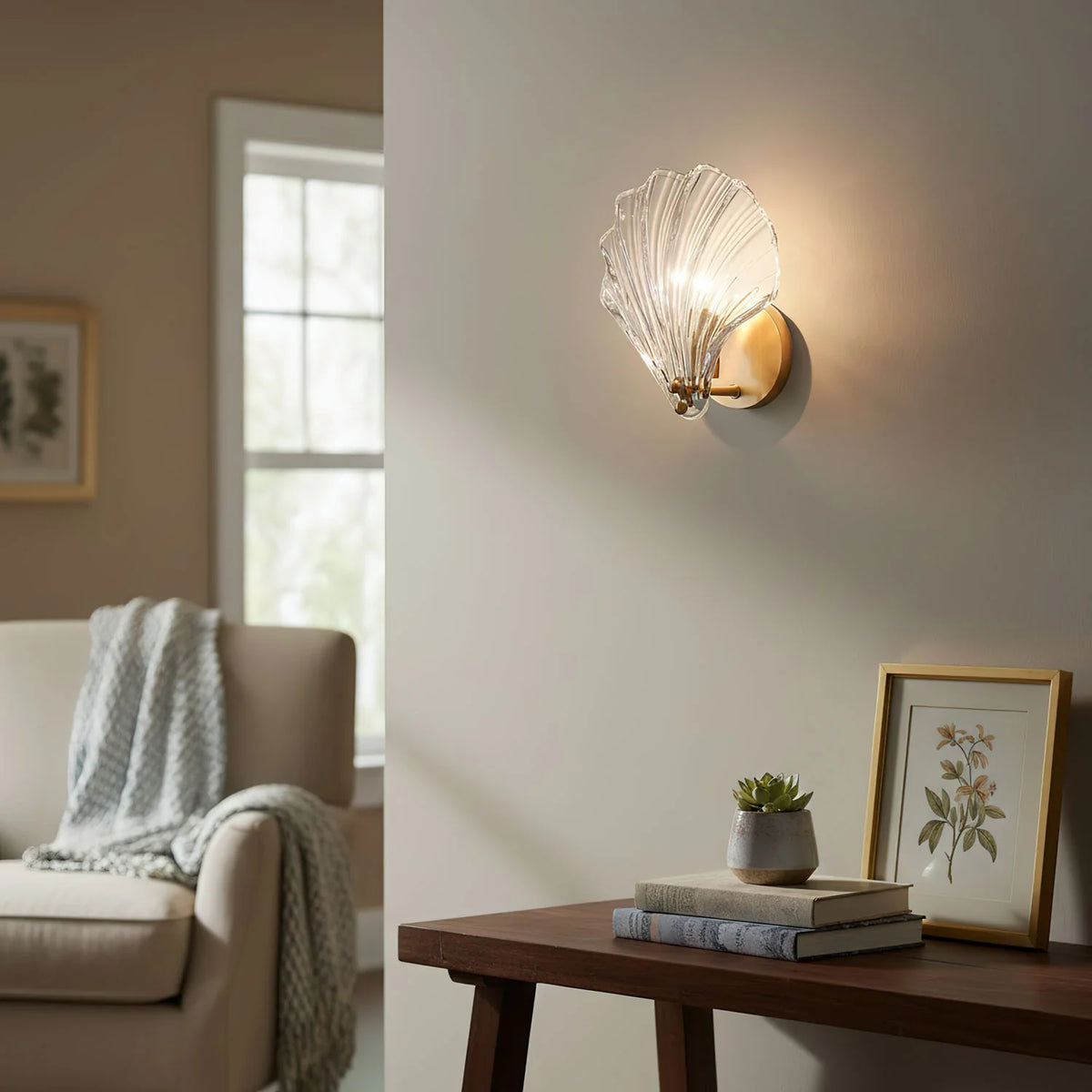 Shell Wall Light