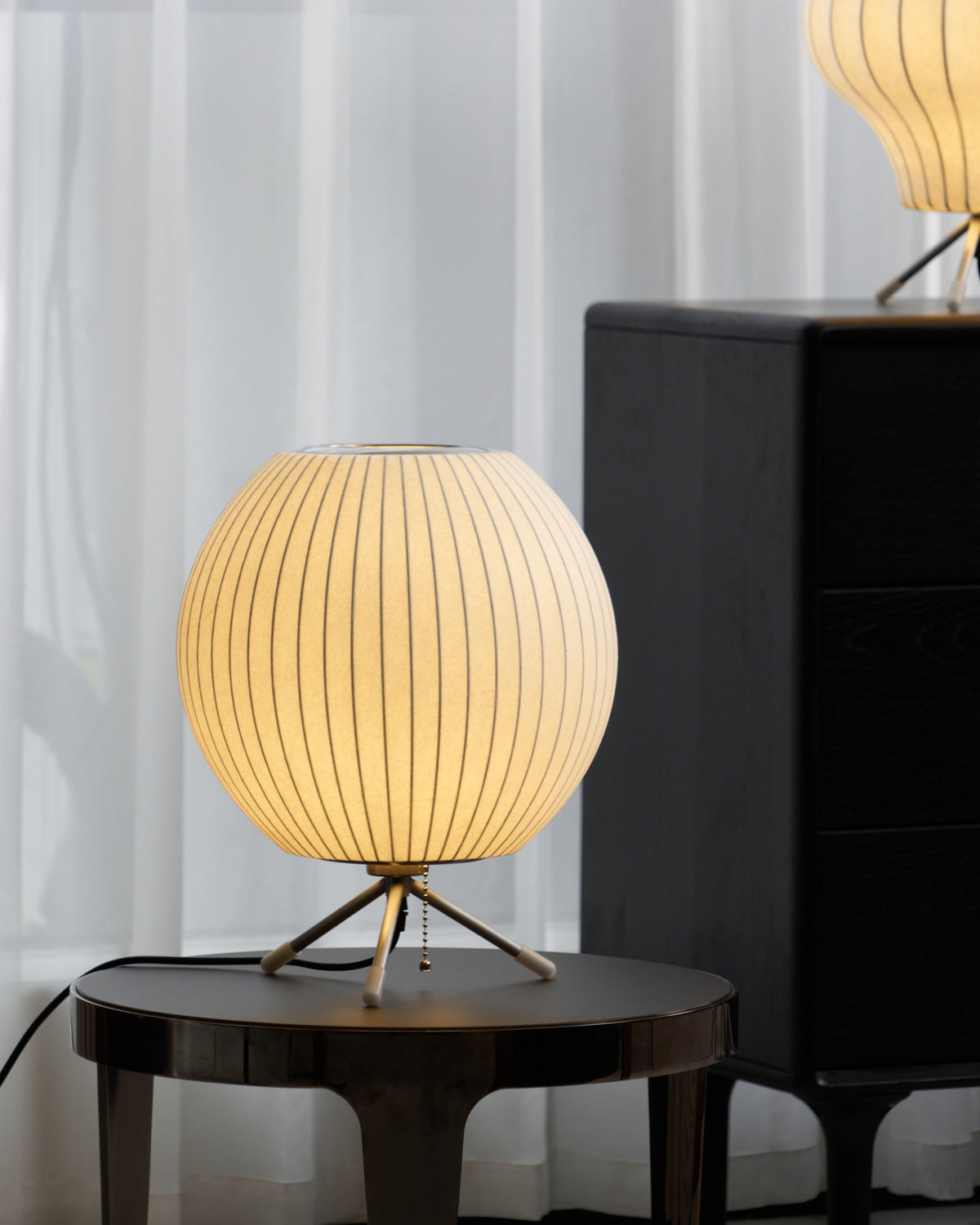 Tripod Bubble Table Lamp