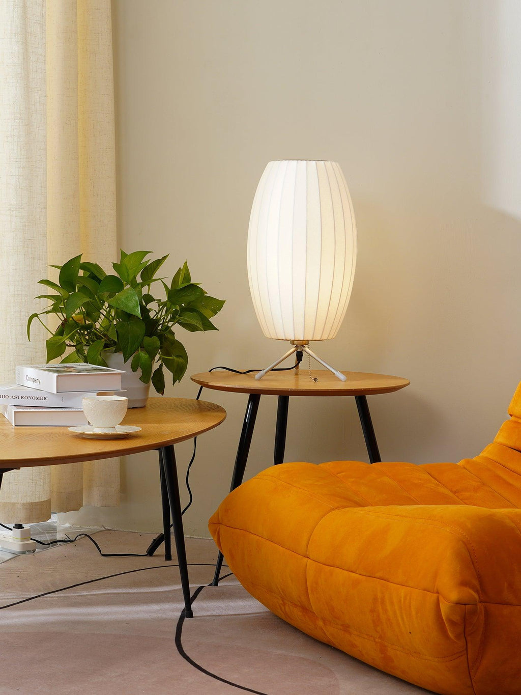 Tripod Bubble Table Lamp