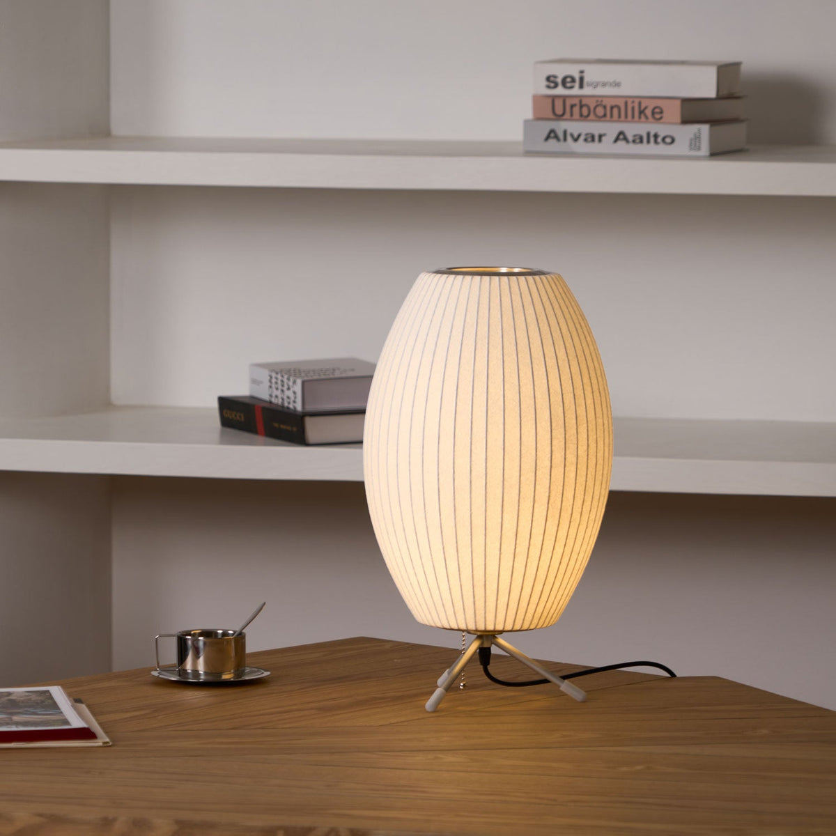 Tripod Bubble Table Lamp