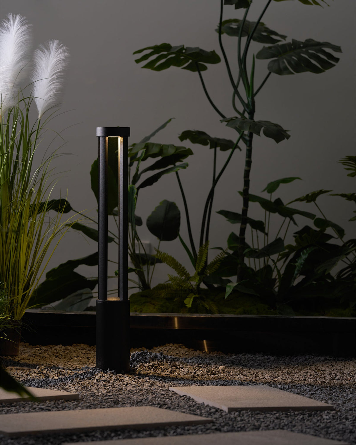 Black Cylindrical Garden Outdoor Light