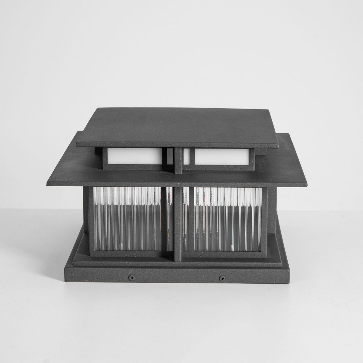 Boilyn Pillar Outdoor Light