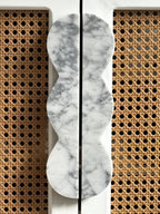 Twin-Curve Pull Handle