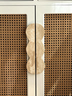 Twin-Curve Pull Handle