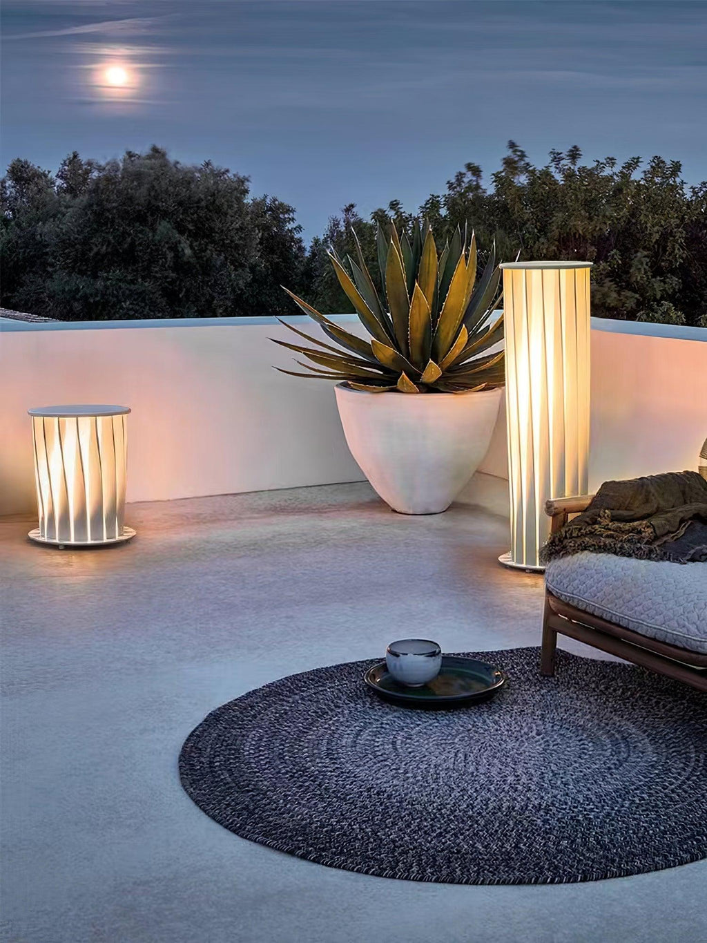 Unopiu LED Solar Outdoor Light
