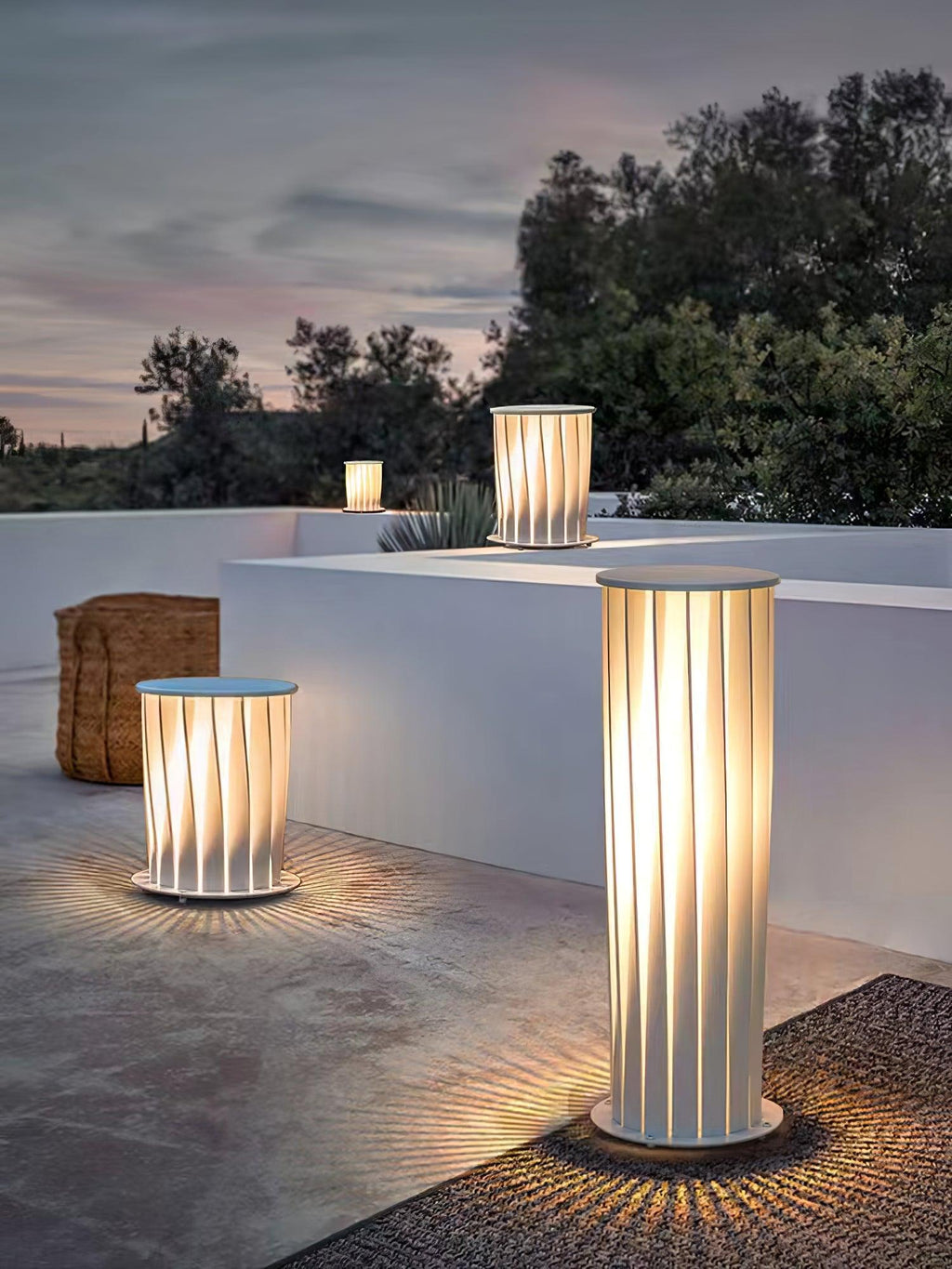 Unopiu LED Solar Outdoor Light