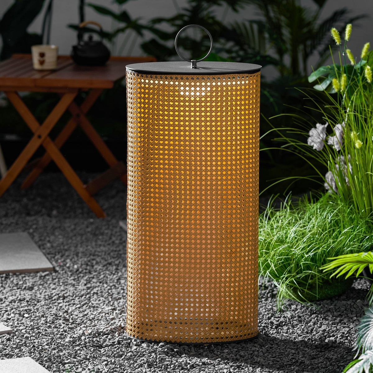 Arlette Solar Outdoor Lantern Lamp
