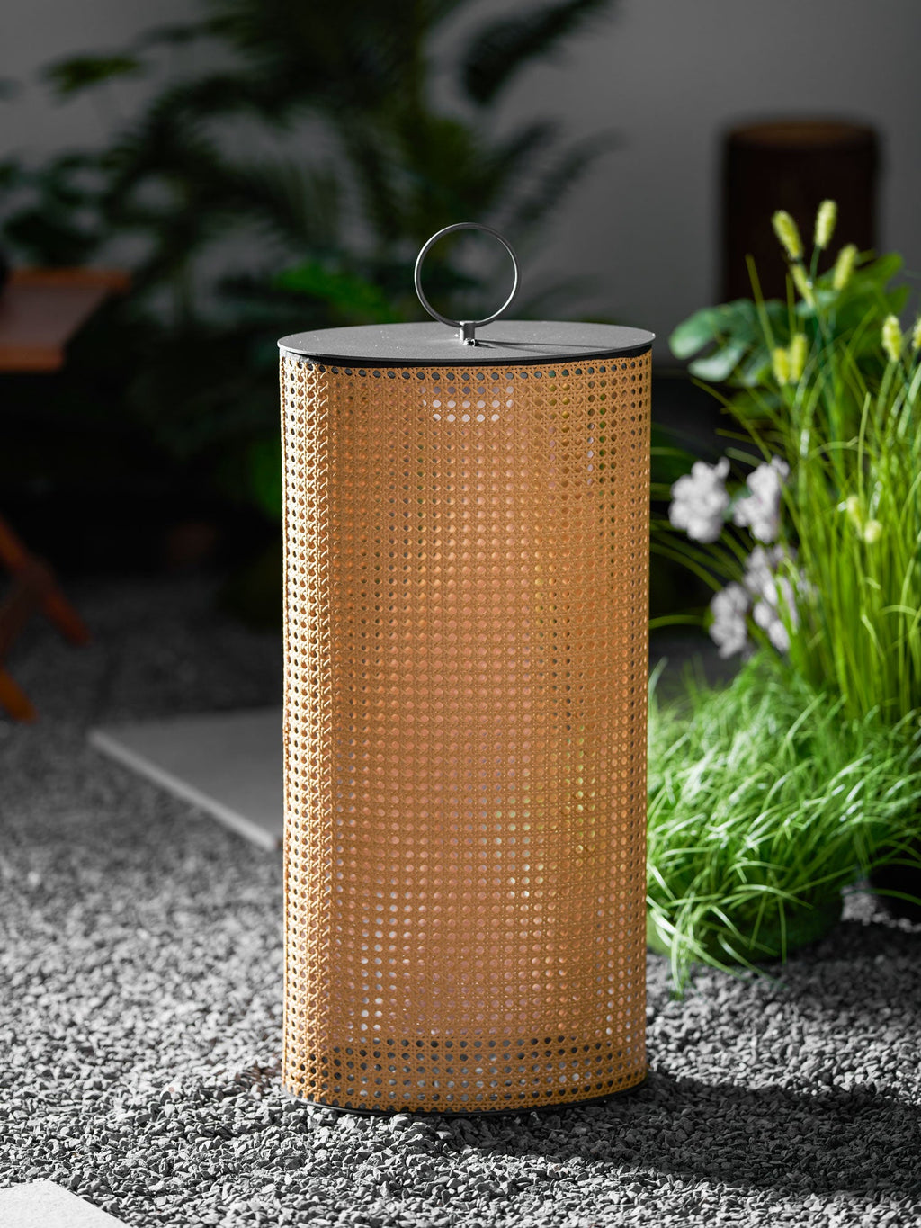Arlette Solar Outdoor Lantern Lamp
