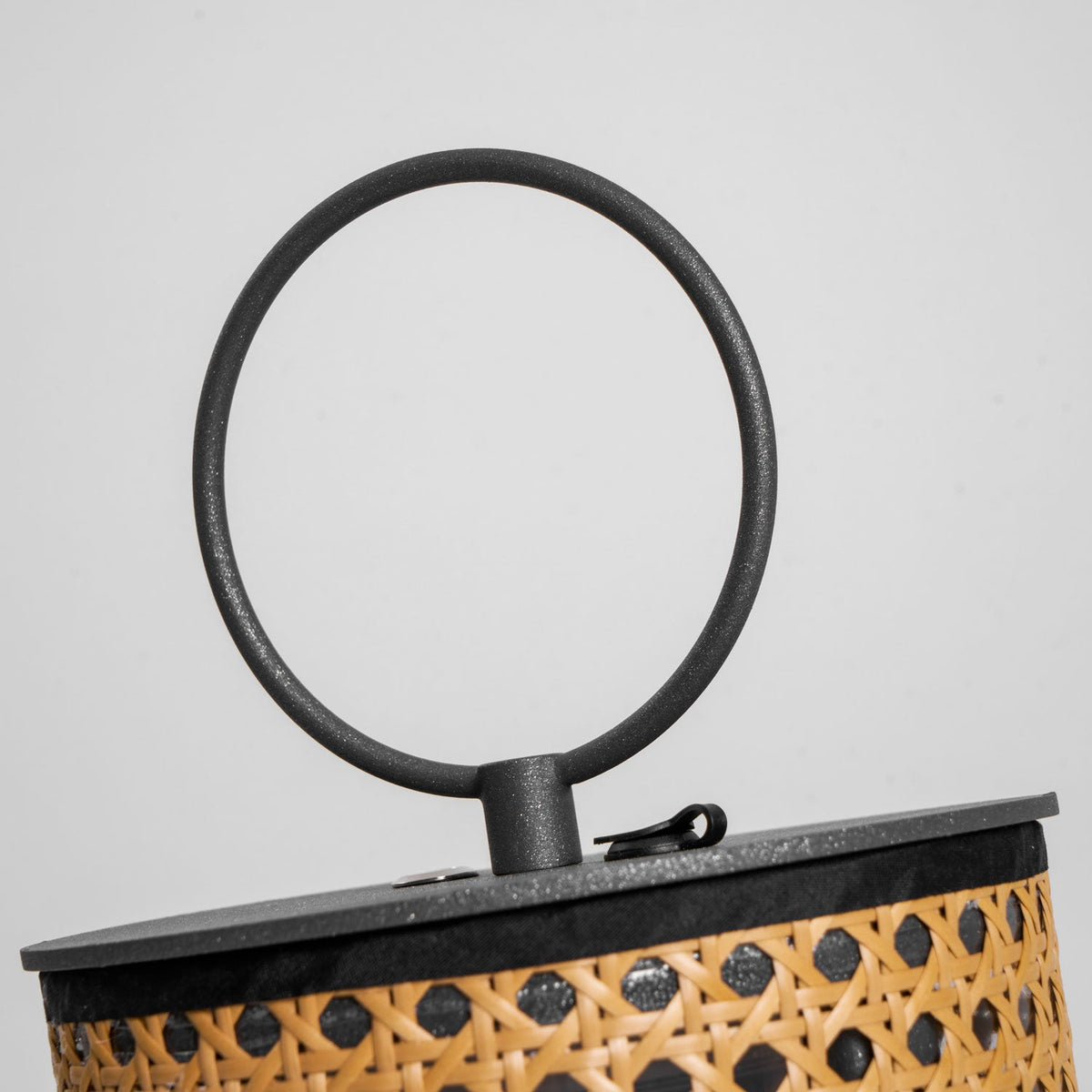 Arlette Solar Outdoor Lantern Lamp