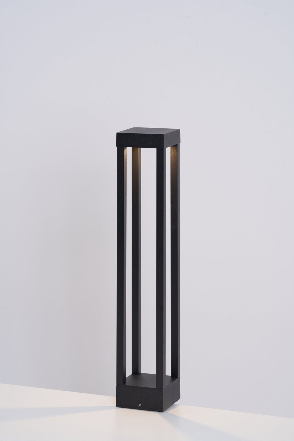 Obsidian Post Outdoor Light