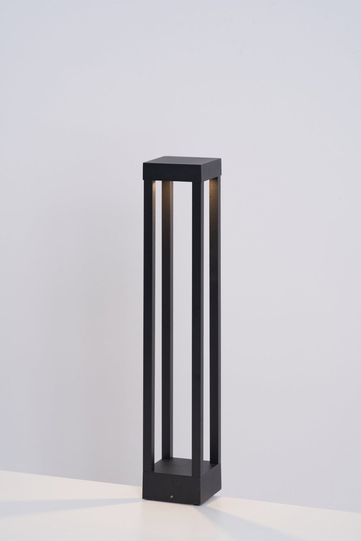 Obsidian Post Outdoor Light