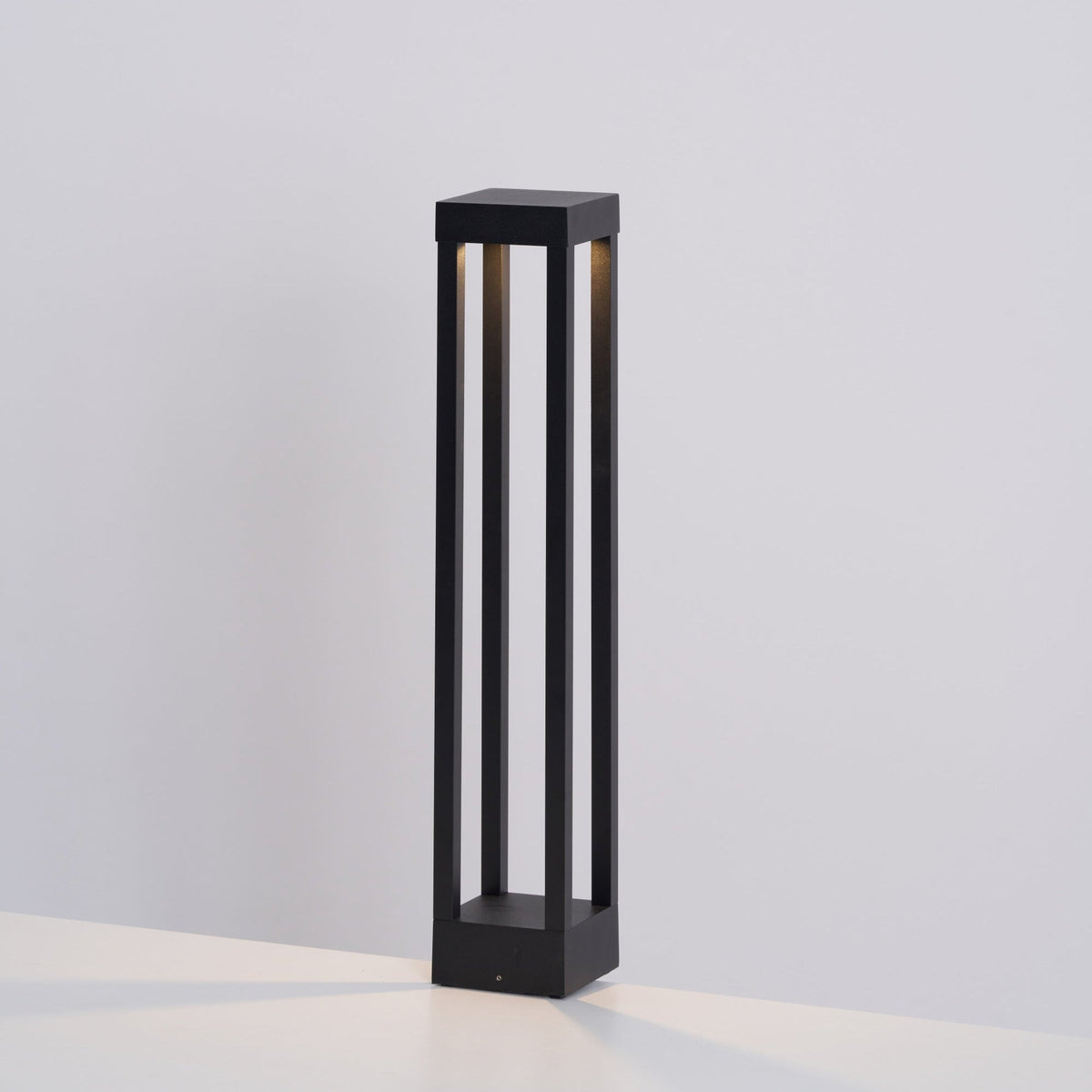 Obsidian Post Outdoor Light