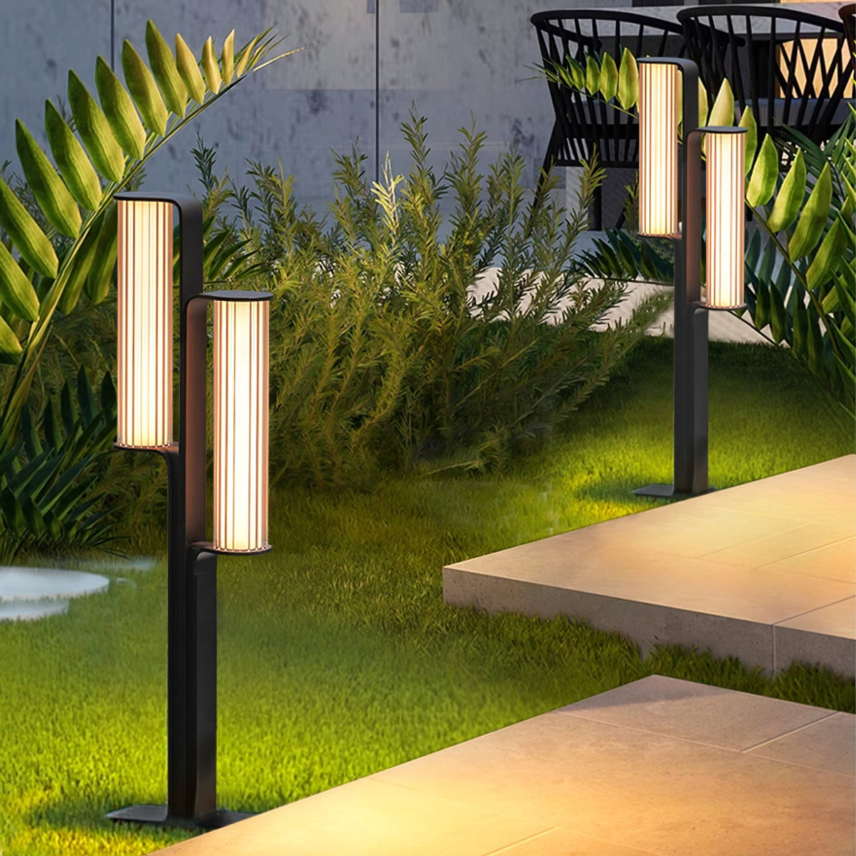 Lumo Arc Duo Outdoor Lamp