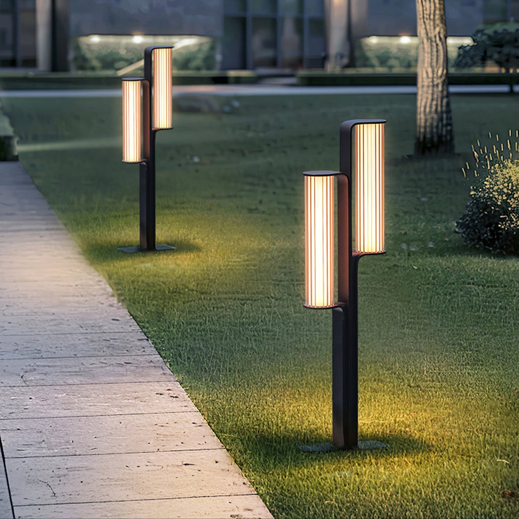 Lumo Arc Duo Outdoor Lamp