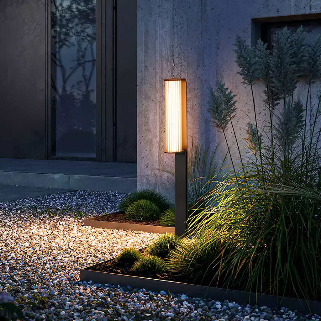 Lumo Arc Duo Outdoor Lamp