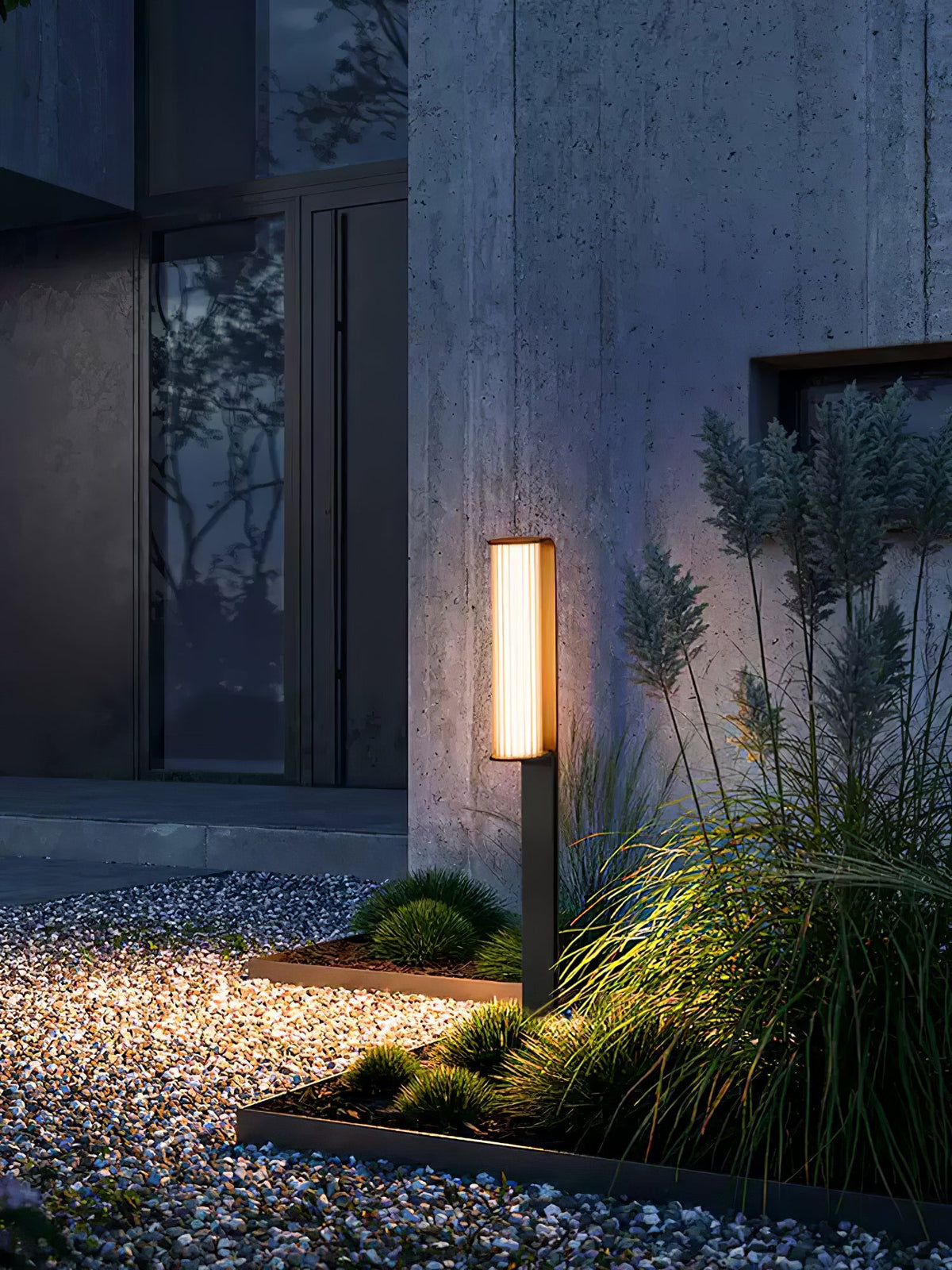 Lumo Arc Duo Outdoor Lamp