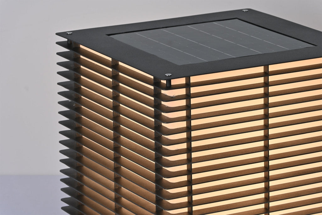 Solar Grid Outdoor Light