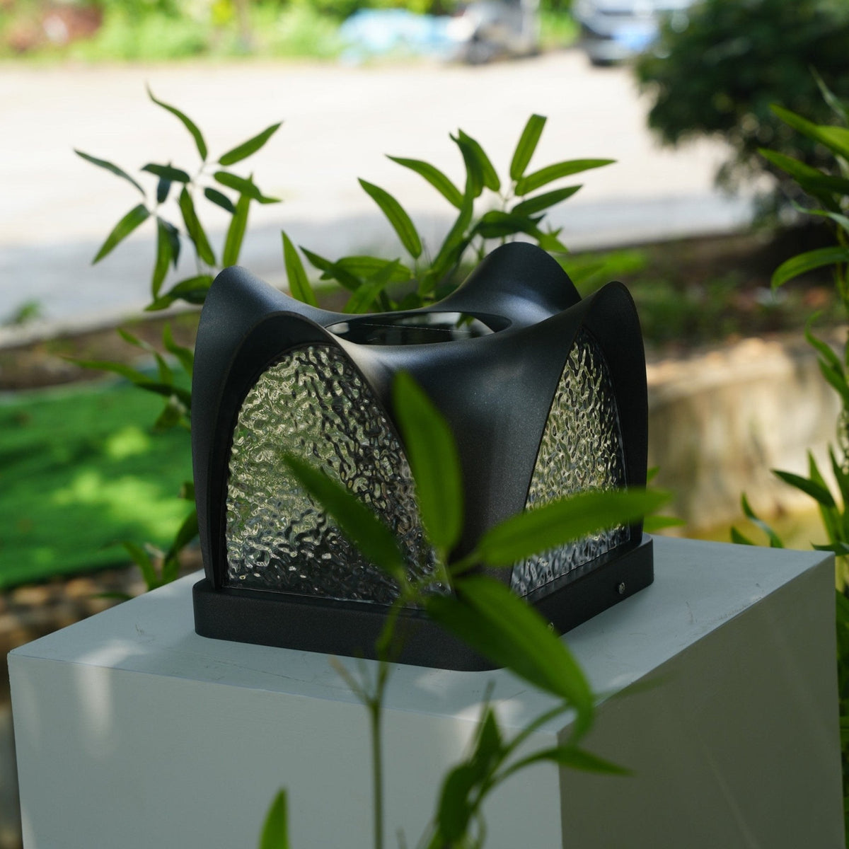 Sculptform Solar Outdoor Light